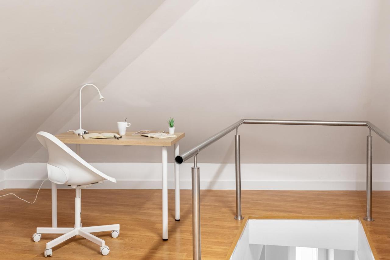 Altido Elegant Apartments Moments From Carmo Convent, In Bairro Alto Lissabon Buitenkant foto