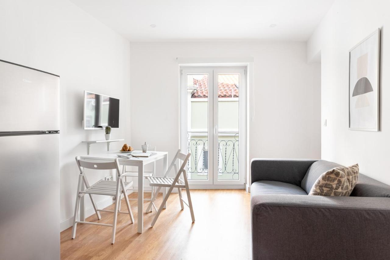 Altido Elegant Apartments Moments From Carmo Convent, In Bairro Alto Lissabon Buitenkant foto